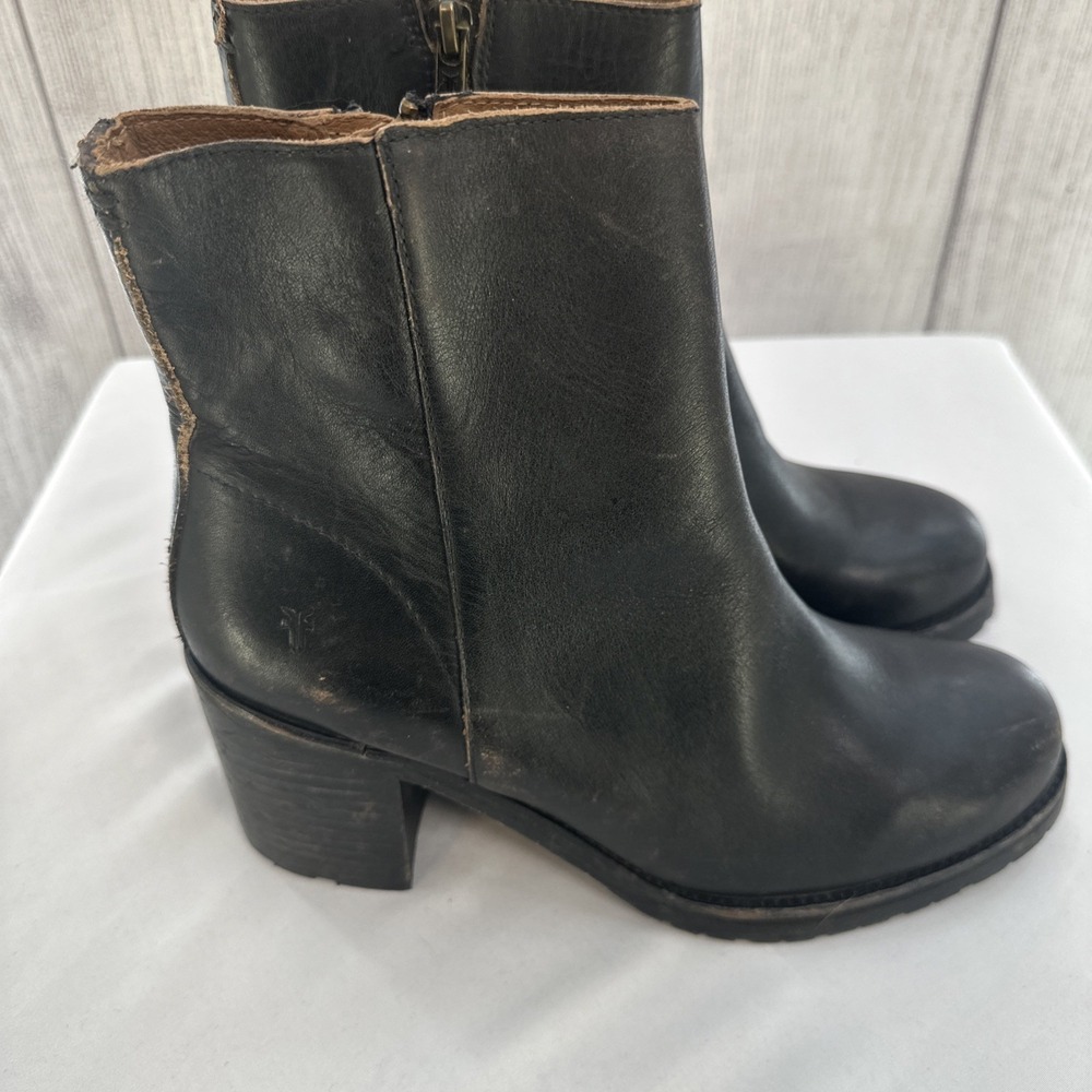Frye Karen Booties Womens 9.5 Black Leather Intentionally Distressed Boot - Picture 4 of 13